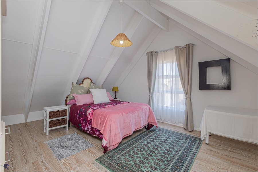 4 Bedroom Property for Sale in Myburgh Park Western Cape
